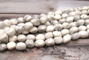 Howlite gemstone nugget beads