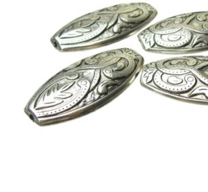 silver large oval feature beads