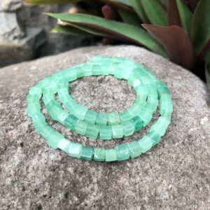 aventurine4mmcubebeads4 aventurine cube gemstone beads 4mm