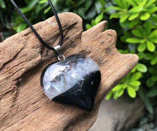 black agate heart pendant