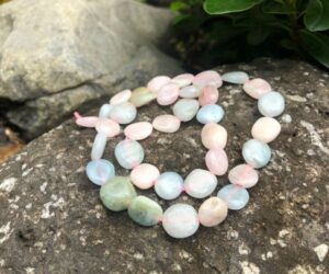 morganite natural crystals gemstone beads pebble