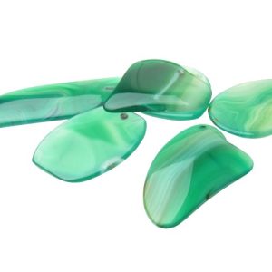 green agate gemstone pendant