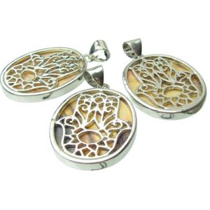 brown shell hamsa pendant