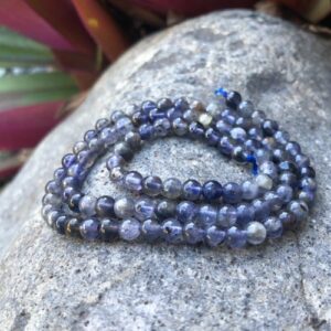 iolite 4mm round gemstone beads