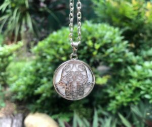 howlite hamsa gemstone pendant