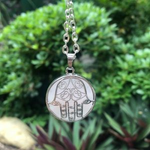 rose quartz hamsa gemstone pendant australia