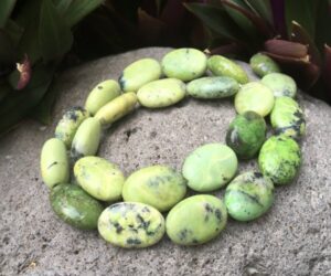 chrysoprase gemstone oval beads