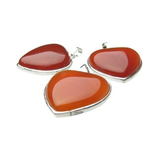 carnelian heart pendant