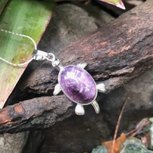 amethyst turtle gemstone pendant