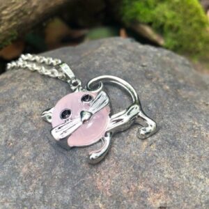 rose quartz cat gemstone pendant
