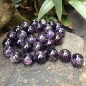 amethyst14mmroundbeads4 amethyst gemstone round beads 14mm natural crystals