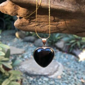 black agate gemstone pendant natural crystals Australia