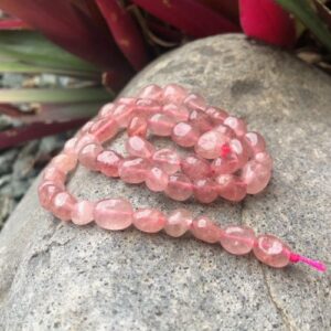 strawberry quartz pebble gemstone beads natural crystals Australia
