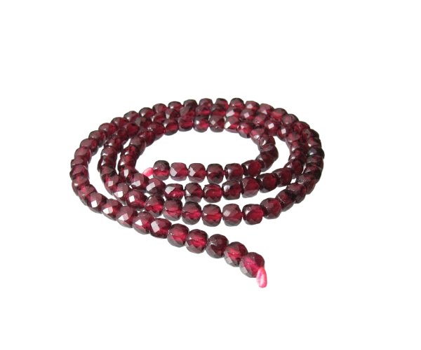 garnet cube gemstone beads 4mm