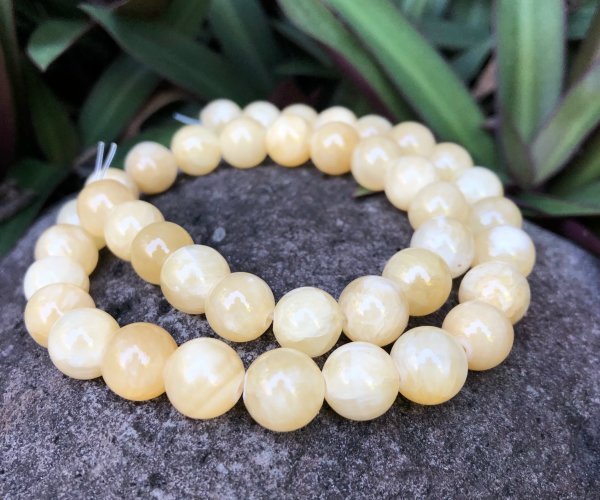 yellow jade 10mm round beads natural crystals